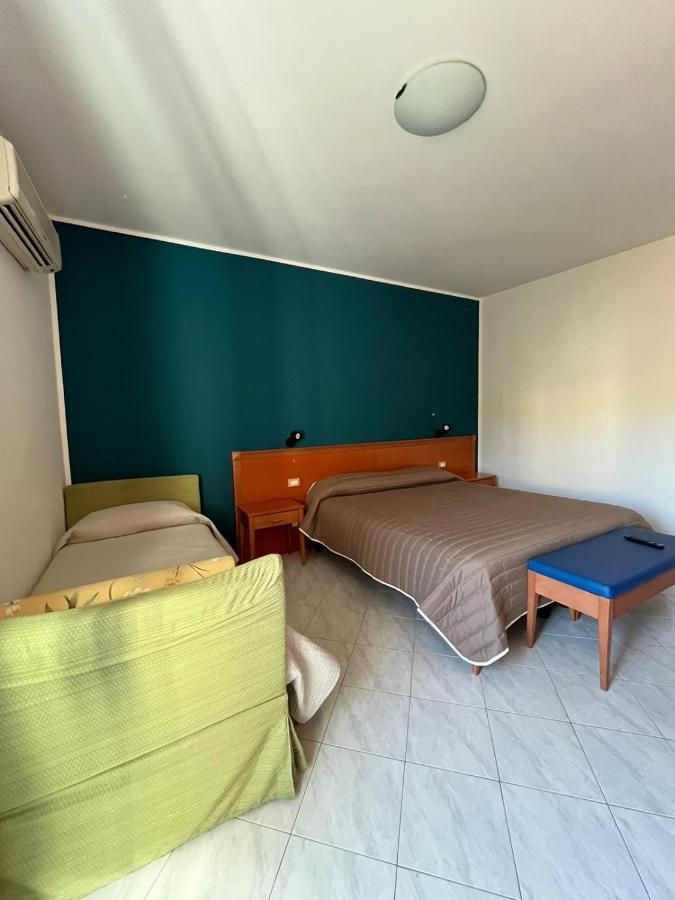 Hotel D'Orleans Palermo Luaran gambar