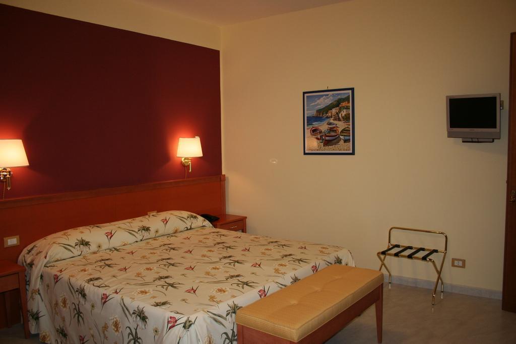 Hotel D'Orleans Palermo Luaran gambar