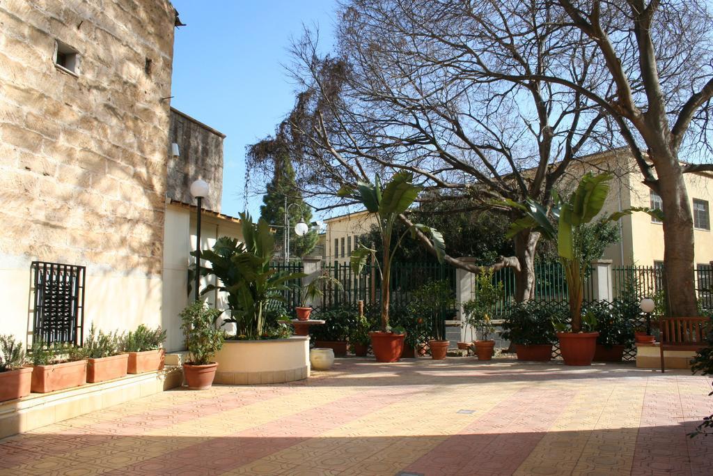 Hotel D'Orleans Palermo Luaran gambar